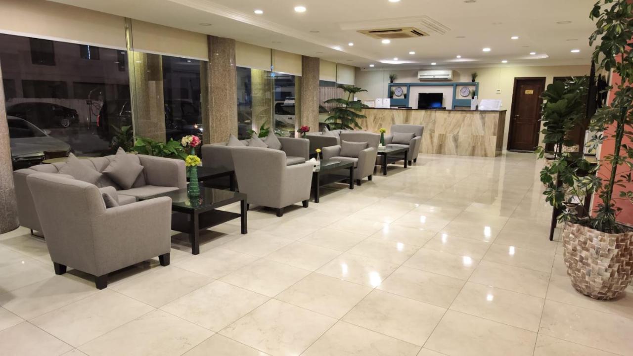Plaza Home Al Khobar Esterno foto